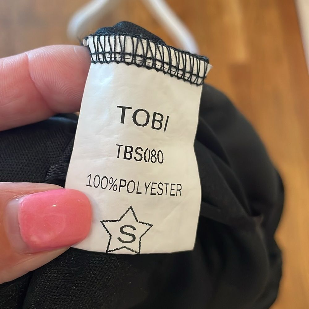 Tobi Strappy Open Back Maxi Dress - Black size small - Picture 9 of 9